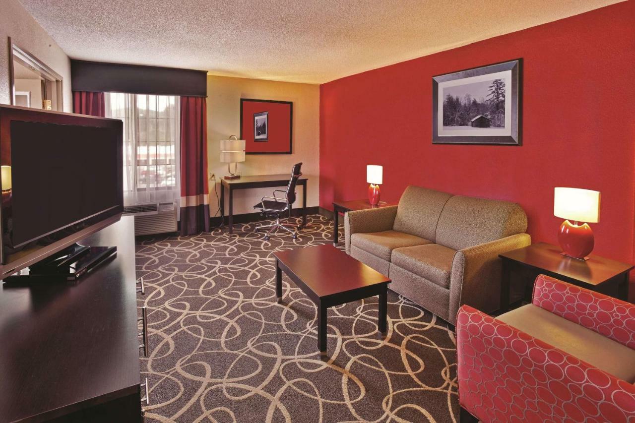 La Quinta Inn & Suites - New River Gorge National Park Summersville Esterno foto