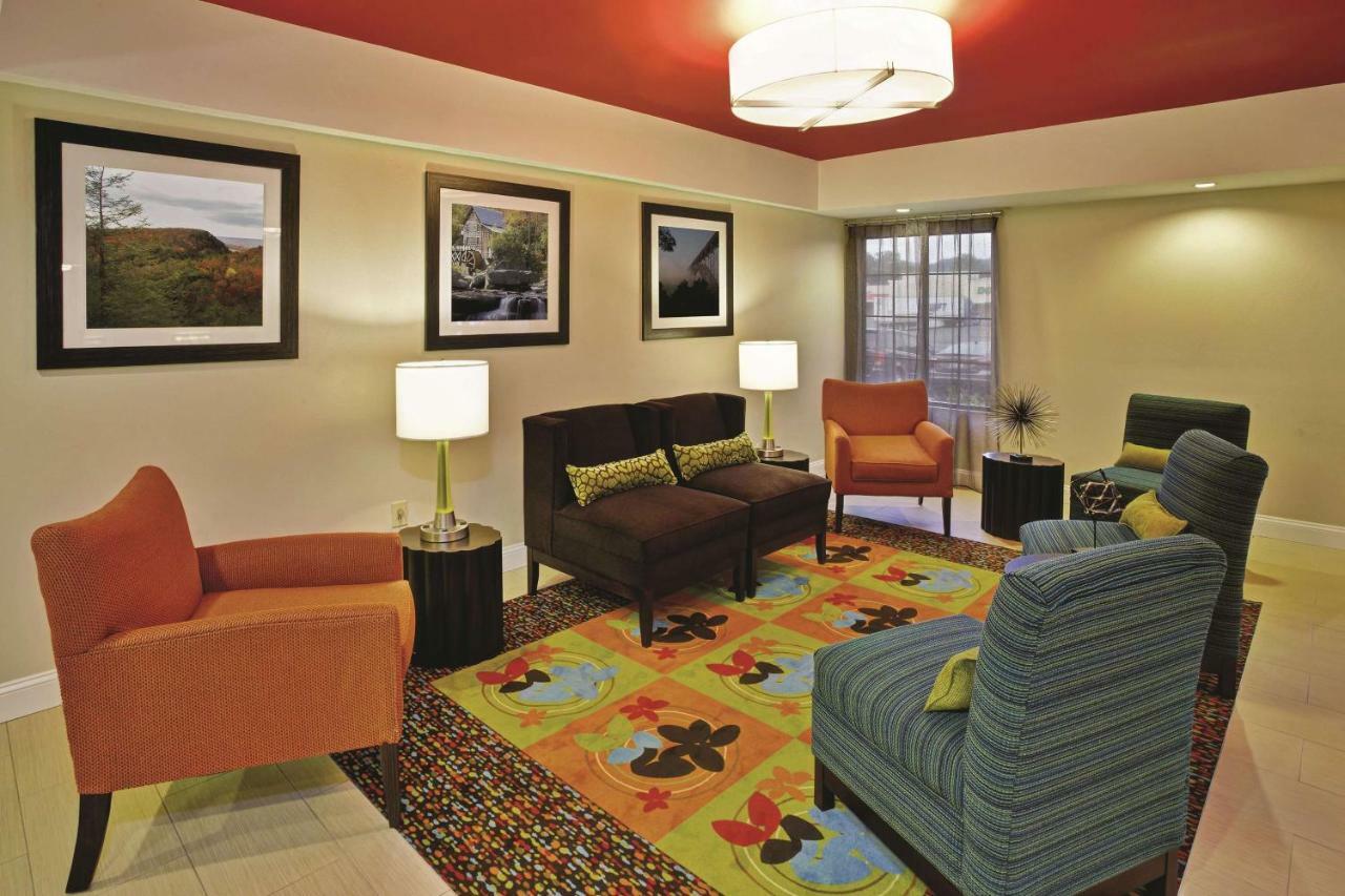 La Quinta Inn & Suites - New River Gorge National Park Summersville Esterno foto